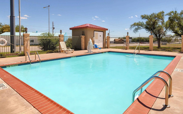 Best Western Snyder Inn