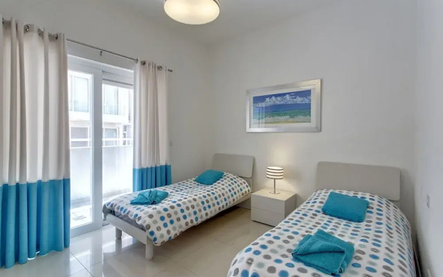 Luxury Apartment IN Fort Cambridge With Pool