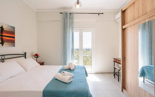 Serenity and Views - Beachside Escape
