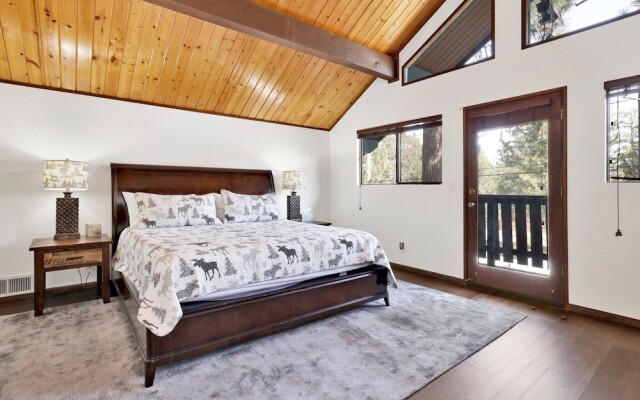 THE Moose Tree House #2381