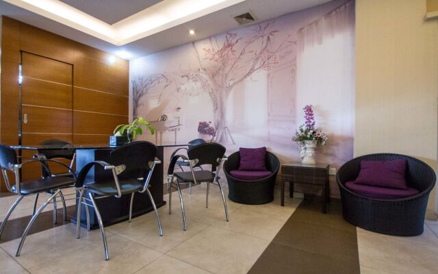 OYO 510 Sri Indar Hotel