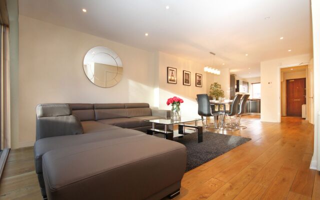 Beautiful Pearse Street Apartment