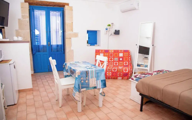 Xenia Home 200m From Sea