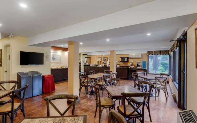 Best Western Plus Otonabee Inn