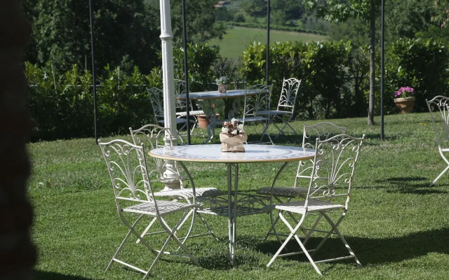 Valle Dell'Aquila Country House