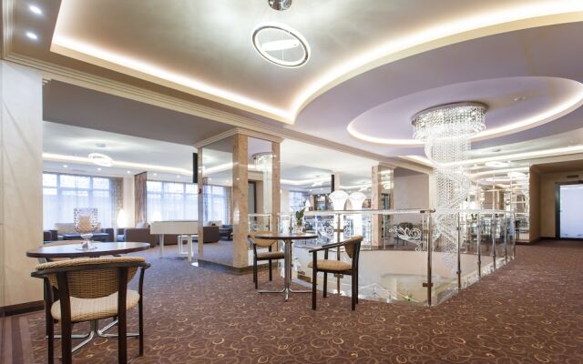 Abri Hotel