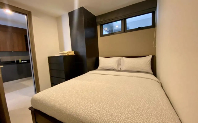 Escape Condominiums Beachfront Suites - Mae Phim