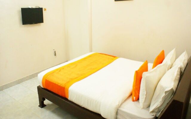 OYO 9902 Nedumparambil Residency