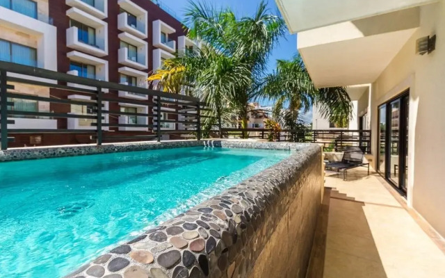 Beachfront! Luxury! 2 BR, W/ Plunge Pool. Paradise