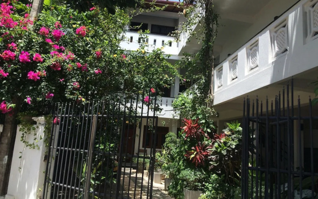 Unawatuna Beach Bunglow