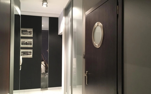 Chełmska 9, next to Olinek