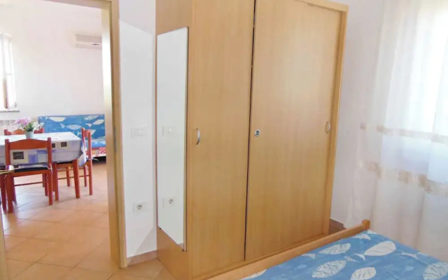Apartment With Terrace and Garden Access