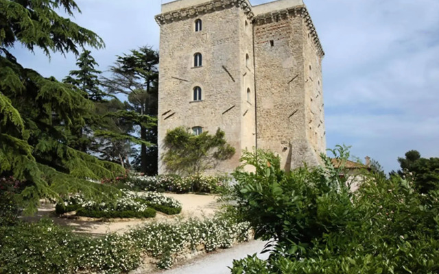 Torre Almonte