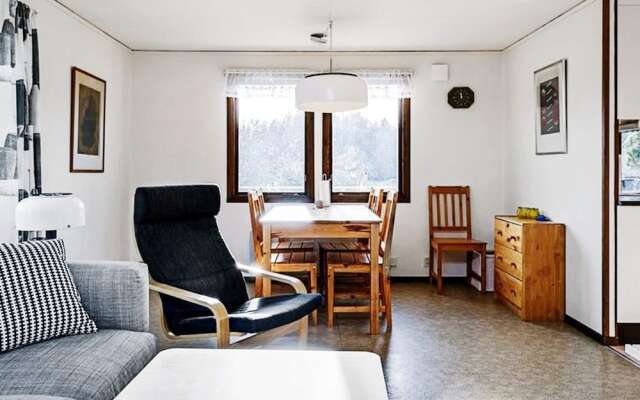 6 Person Holiday Home in Löttorp