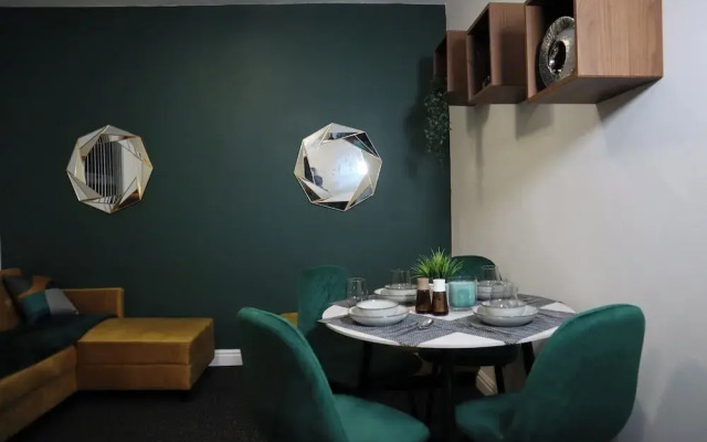 Luxury Urban Escape Near Nec, Airport, Hs2