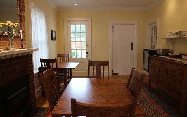 The Tawsty Flower Bed & Breakfast
