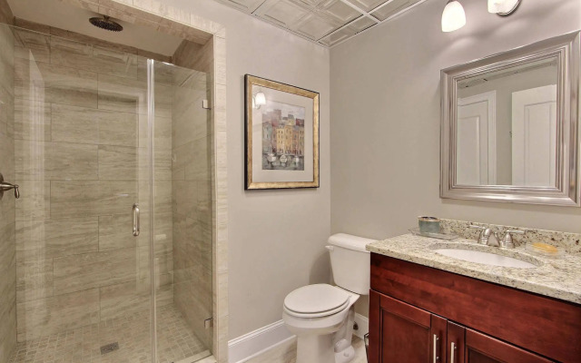 The Suites at Bay