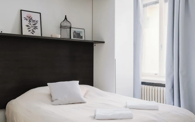 Renovated Top Floor Studio in Kallio