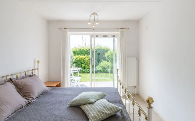 Water Villa Kortgene by Veerse Meer