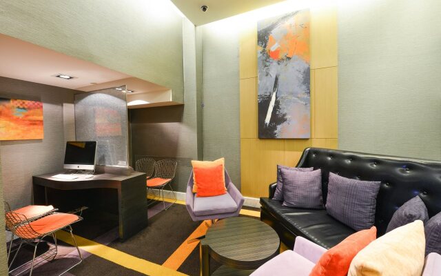 Four Points by Sheraton Bangkok, Sukhumvit 15