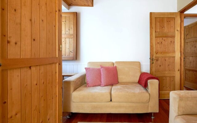 House With 2 Bedrooms in Colares, With Terrace and Wifi