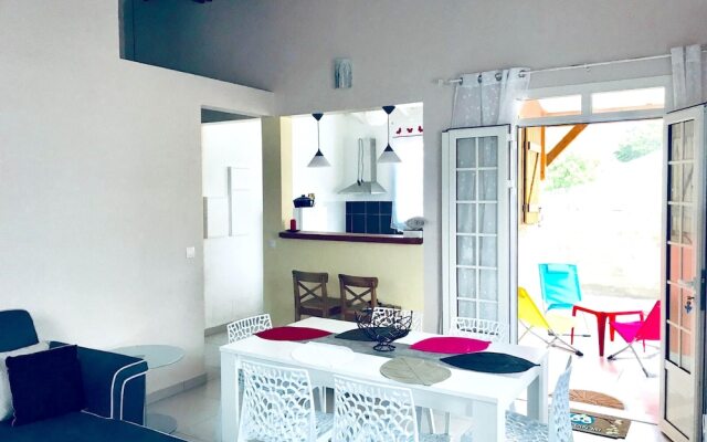 House With 2 Bedrooms in Petit-canal, With Wonderful sea View, Enclosed Garden and Wifi - 8 km From the Beach