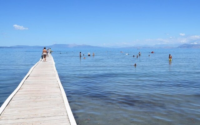 Petrakis Beach