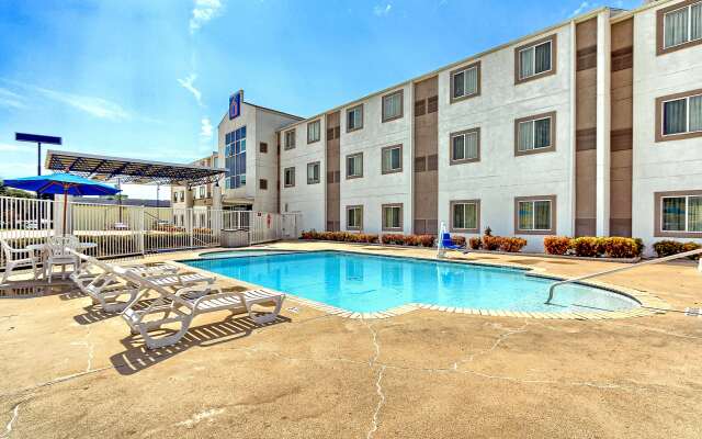 Motel 6 Killeen, TX