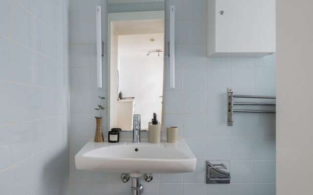 Sanders Main - Cozy 2-bdr Apt Close to Nyhavn