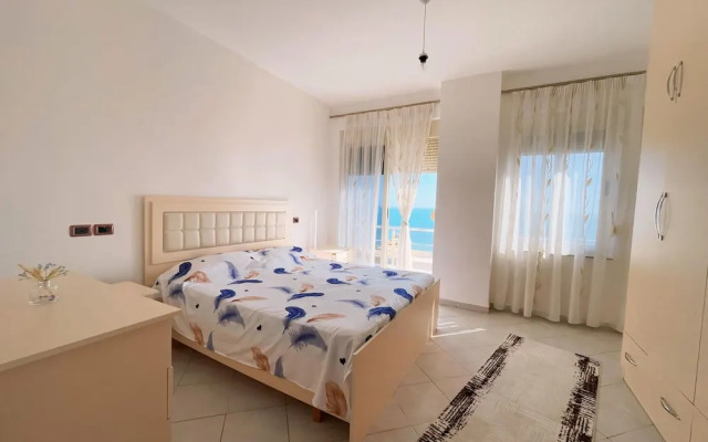 Comfortable Sea View Apartment