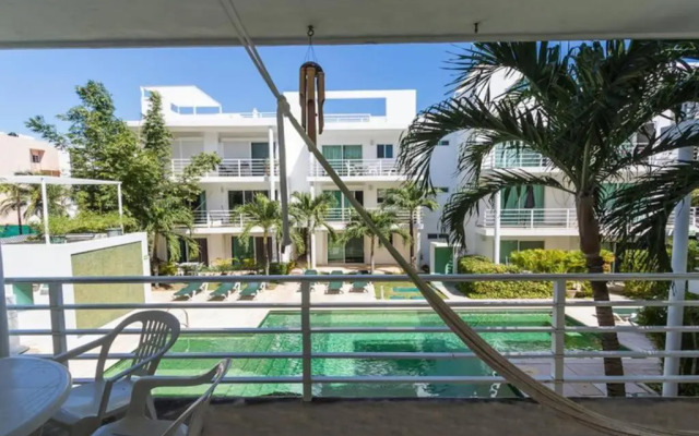 Poolside tranquil apartment in Playa del Carmen