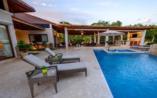 Luxurious 5-bdr villa at Casa de Campo