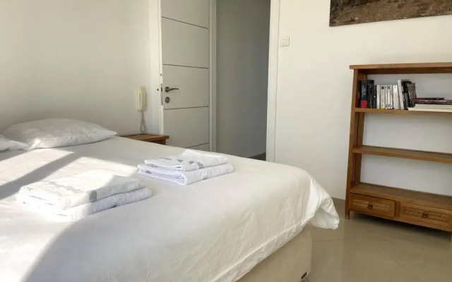 Sunny 3BR Apartment Golf Residence