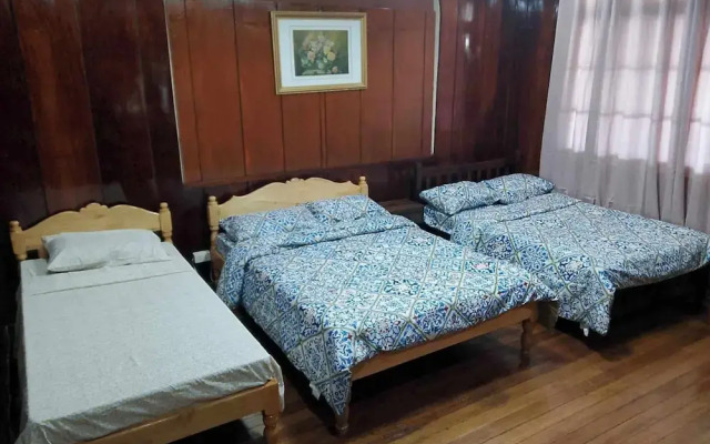 Topaz Bed and Breakfast Hotel