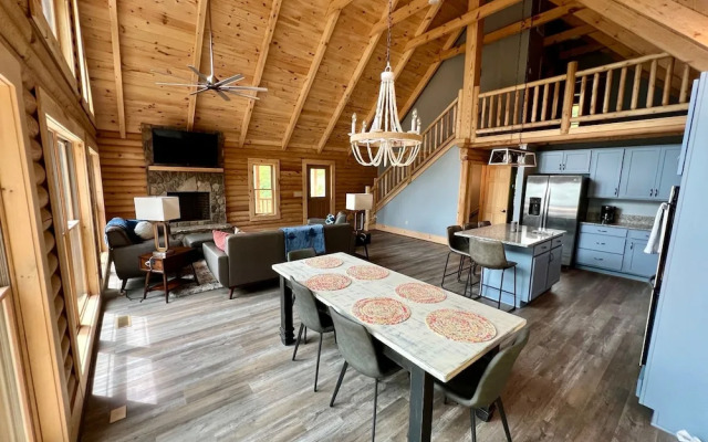 Wintergreen Chesnut Hot-tub Arcade Fireplace