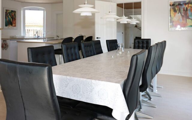 10 Person Holiday Home in Hadsund
