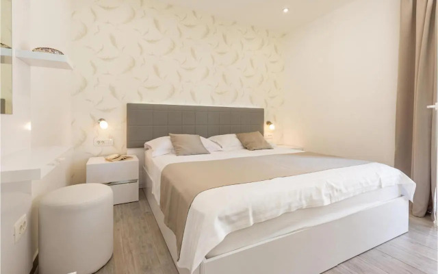 Two-Bedroom Apartment in Medici
