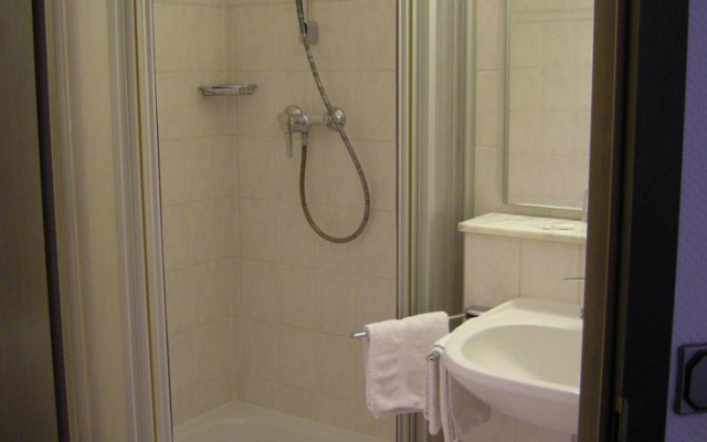 Hotel Merkur Garni