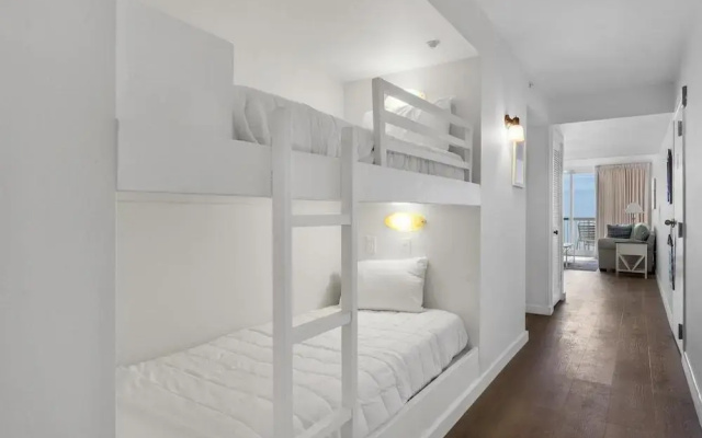 Pelican Beach Resort 1207