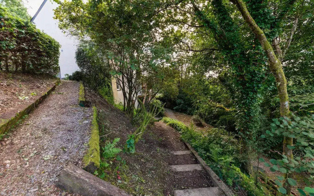 Apartment in Bouillon With Garden
