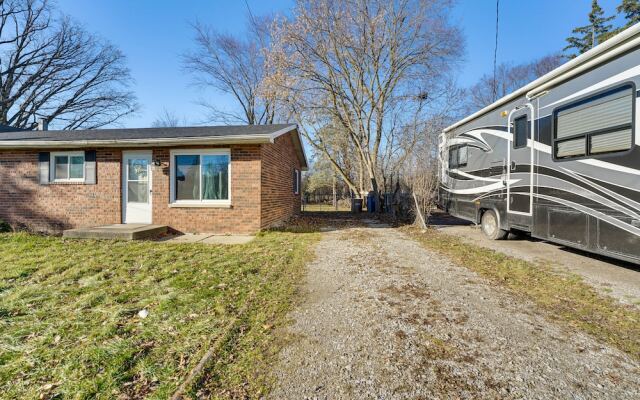 Ann Arbor Getaway w/ Fire Pit & Yard!