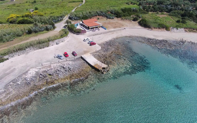 Apartments by the sea Lumbarda, Korcula - 4348