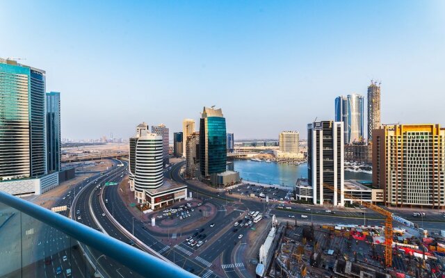 City Nights - 2B Burj Al Nujoom Tower