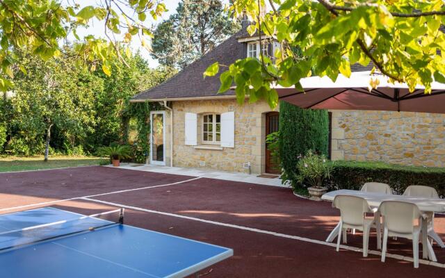 Attractive Villa in Velines with Private Garden