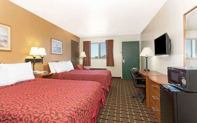 Days Inn by Wyndham Paxton