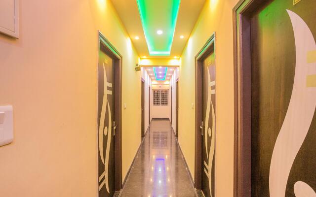 OYO 28119 Omkar Global Inn