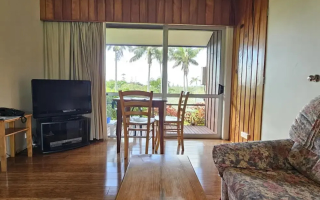 Fletcher Christian Apartments - Isabella Suites