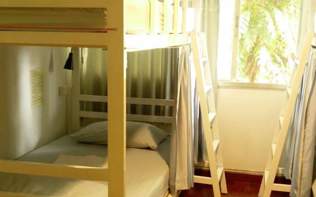 Home16 Hostel 16