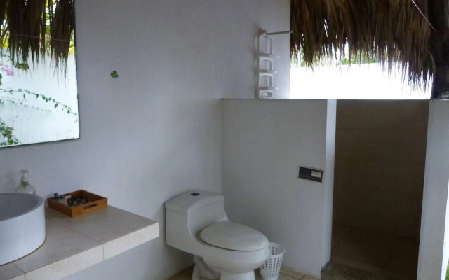 Huku Beach Hostel