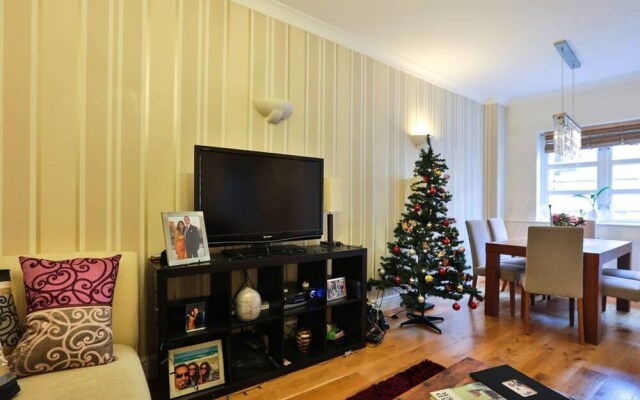 Perfect 2BR Apartment -near Liverpool Street!